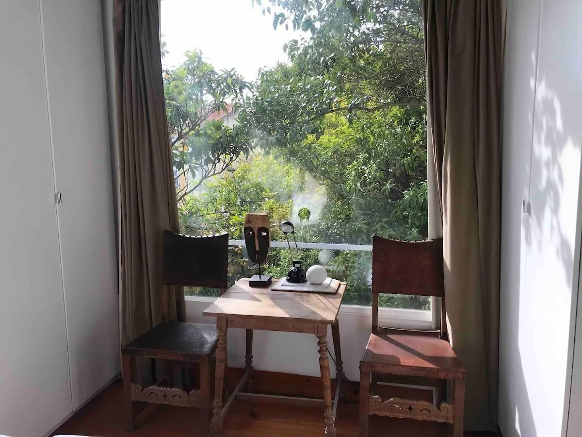 Amazing Mezzanine House With Garden - City Centre Lissabon